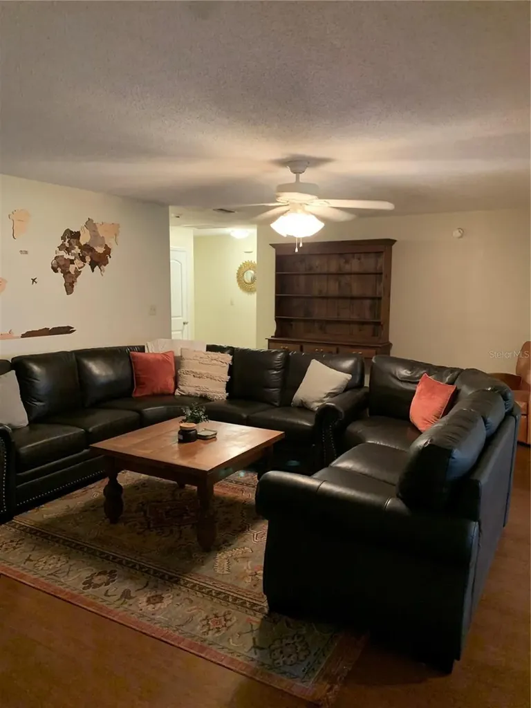 1501 Indiana Avenue Palm Harbor FL 34683