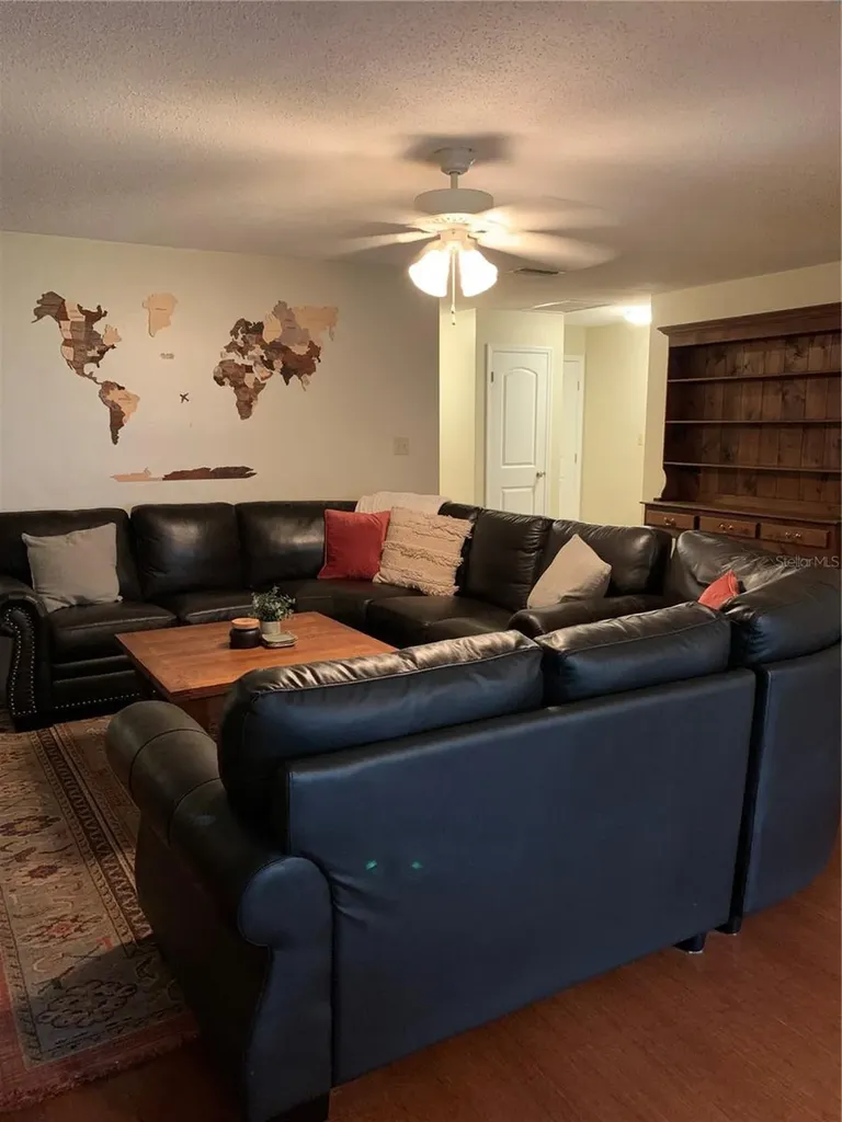 1501 Indiana Avenue Palm Harbor FL 34683