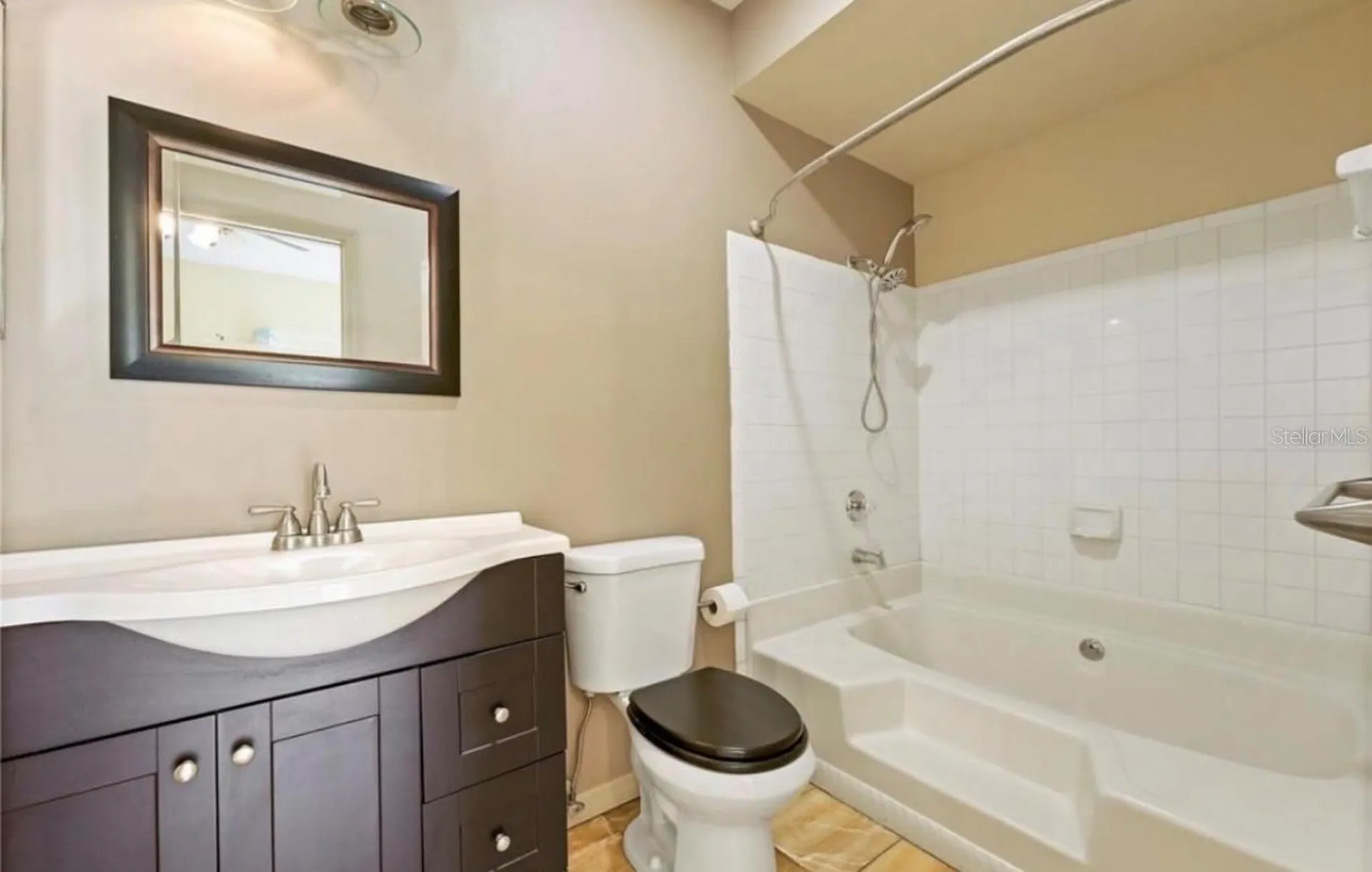 4107 Chatham Oak Court Tampa FL 33624