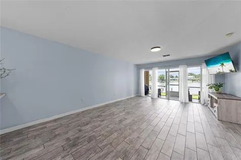 2705 Emerald Lake Court Kissimmee FL 34744