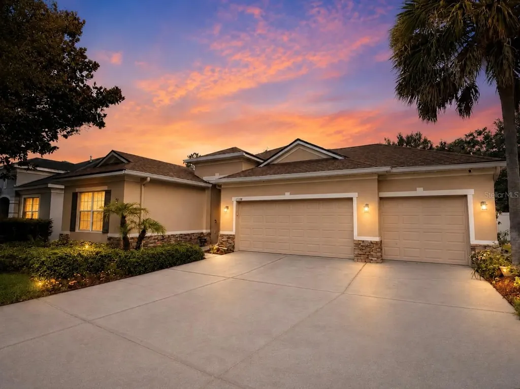 11238 Wembley Landing Drive Lithia FL 33547