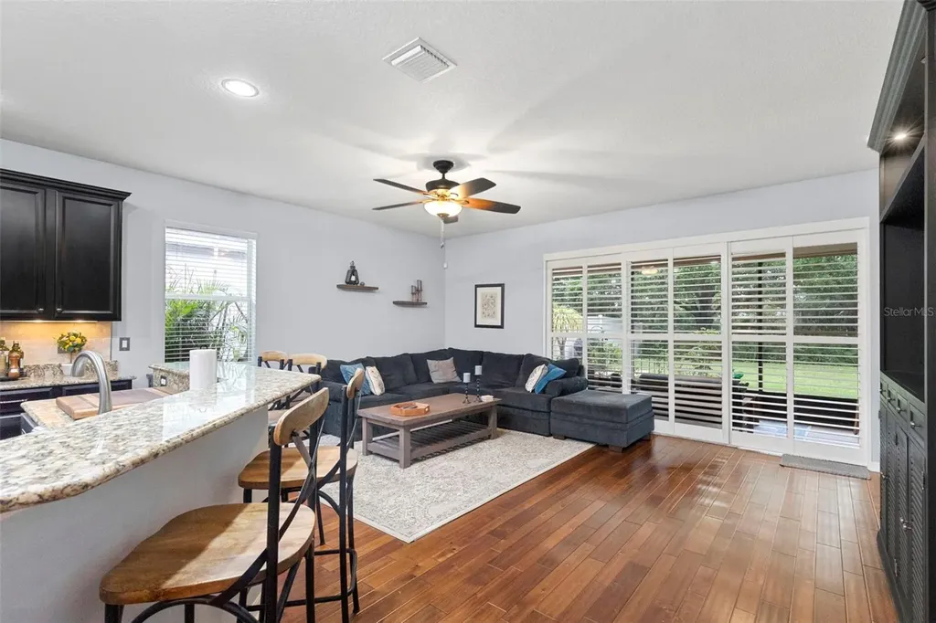 11238 Wembley Landing Drive Lithia FL 33547