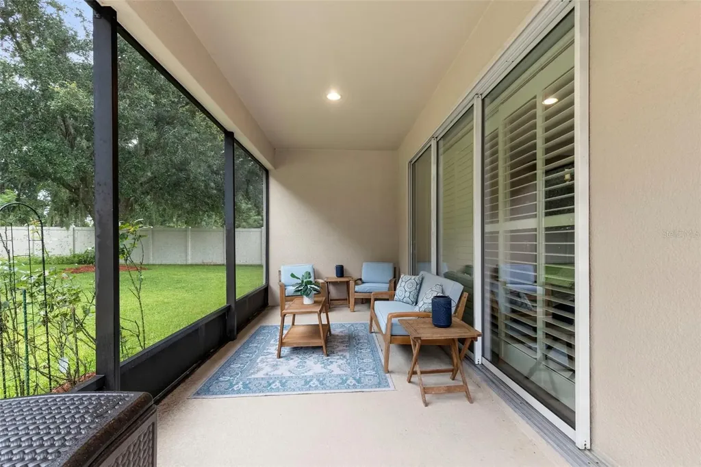 11238 Wembley Landing Drive Lithia FL 33547