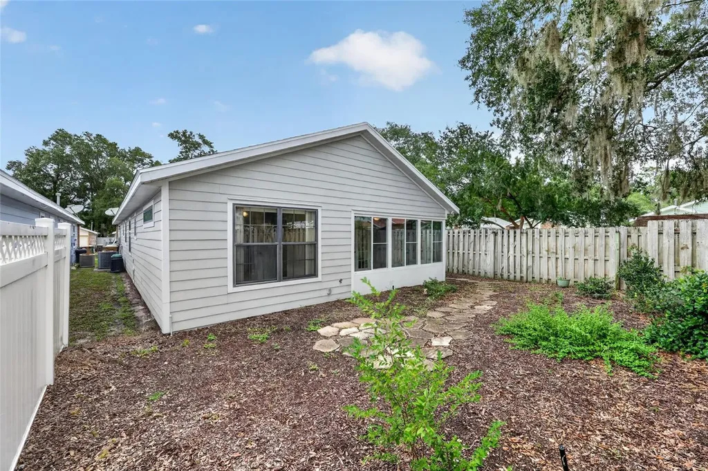 3928 NE 22nd Street Ocala FL 34470