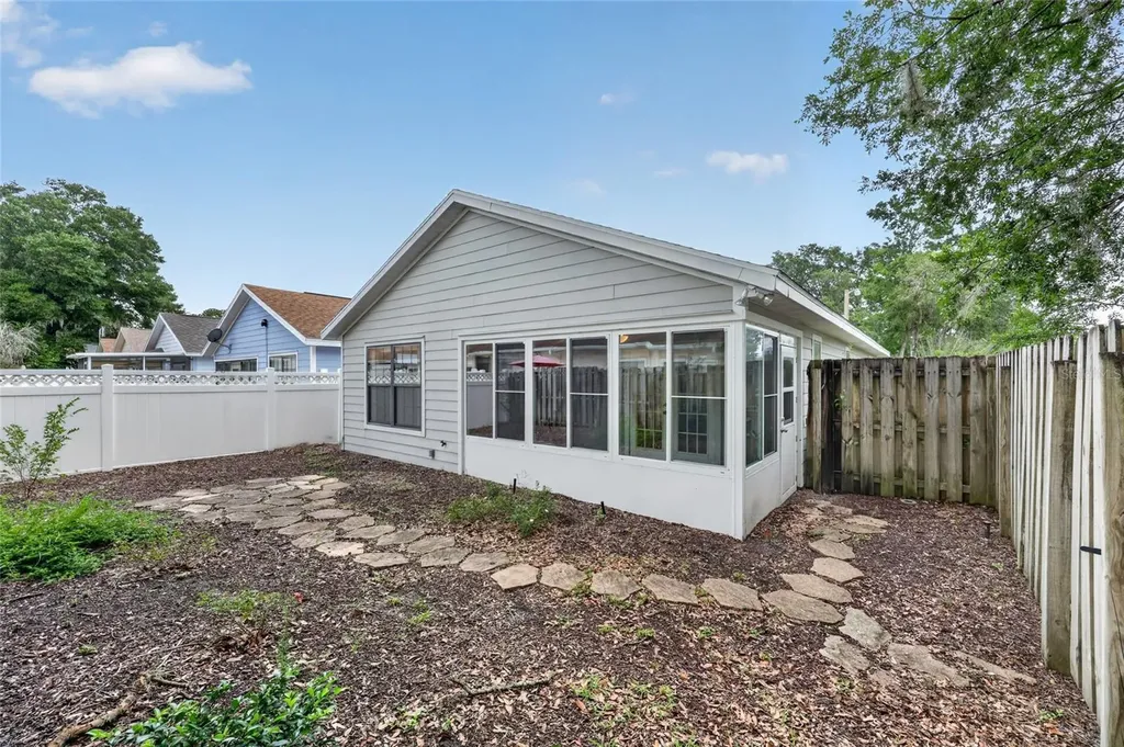 3928 NE 22nd Street Ocala FL 34470