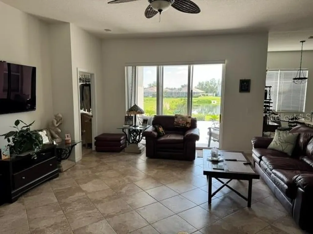 6145 E 41 Street Bradenton FL 34203