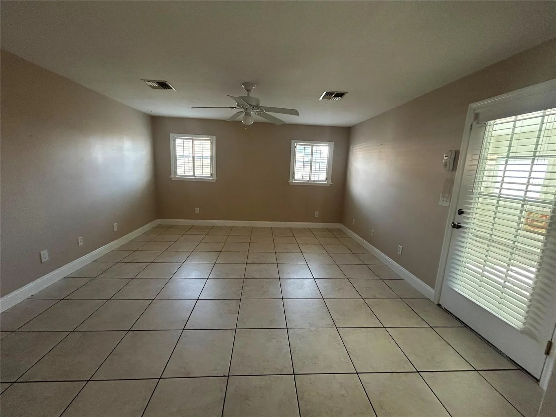 206 Hollywood Court N Kissimmee FL 34743