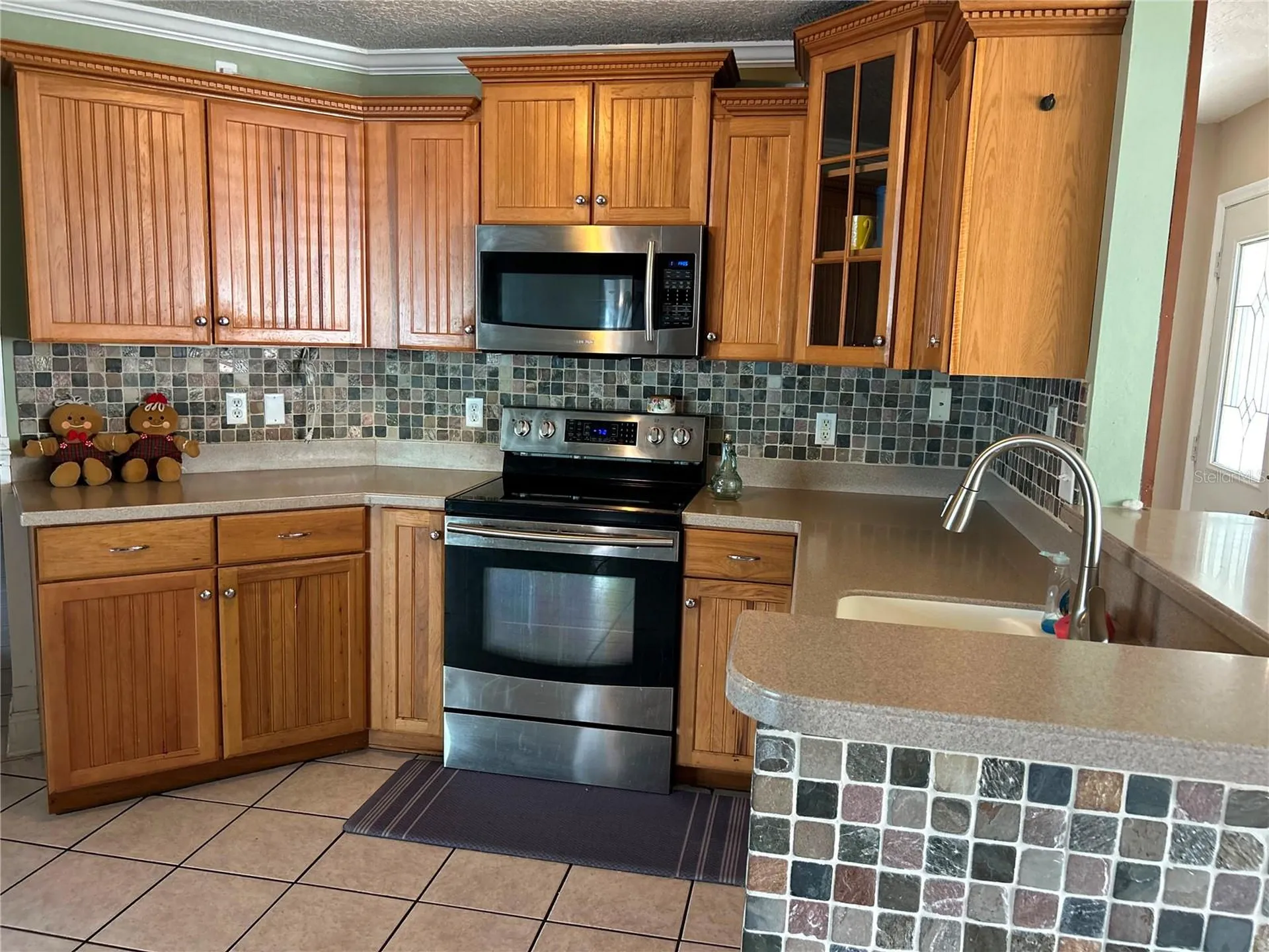206 Hollywood Court N Kissimmee FL 34743