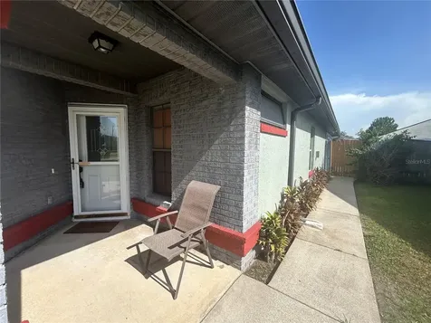 206 Hollywood Court N Kissimmee FL 34743