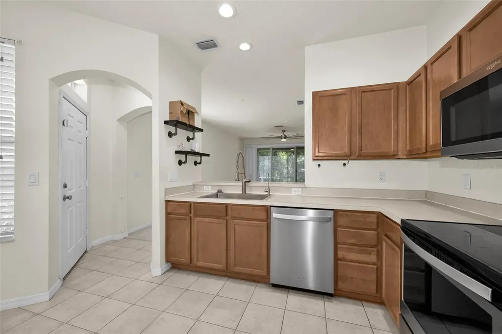 2418 Earlswood Court Brandon FL 33510