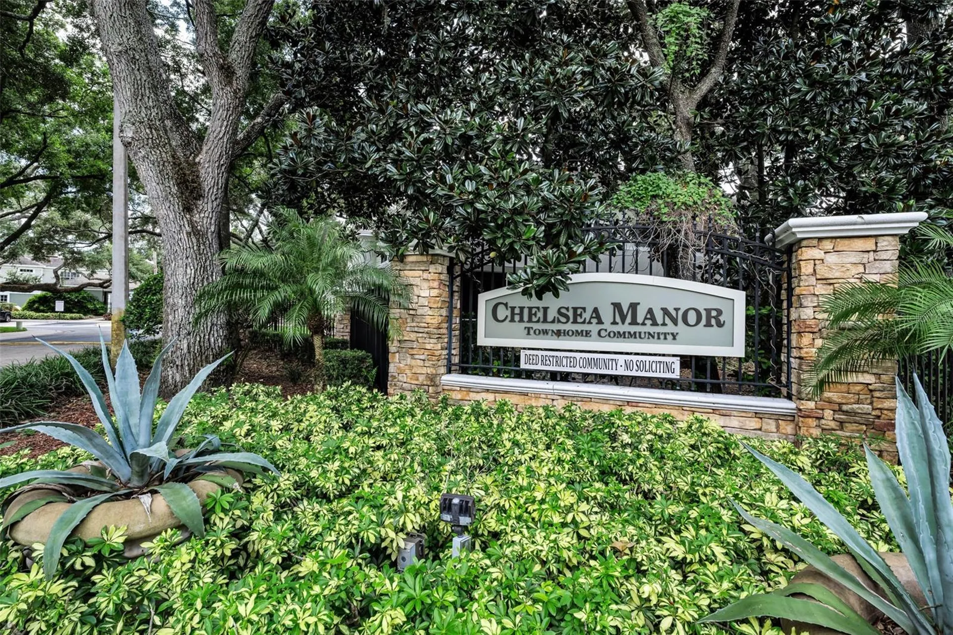 2418 Earlswood Court Brandon FL 33510