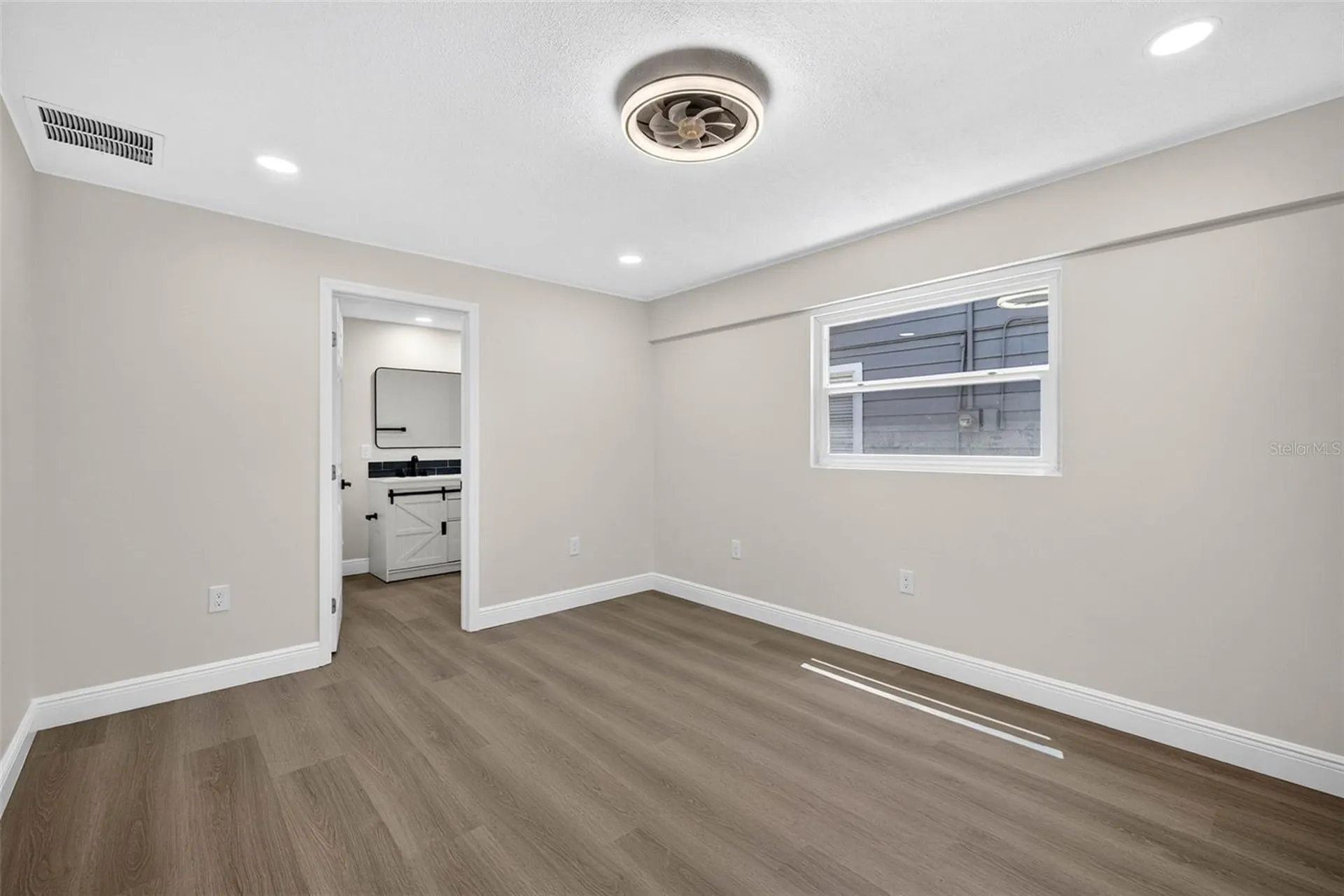 38706 Calvin Avenue Zephyrhills FL 33542