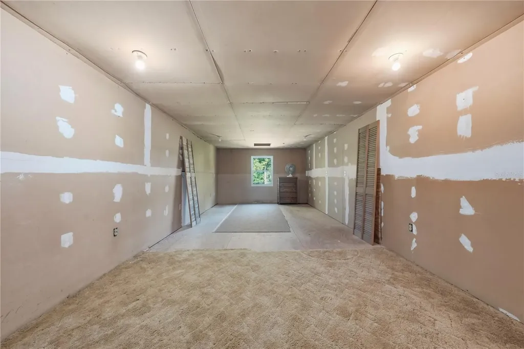 163 E Orange Avenue Pierson FL 32180
