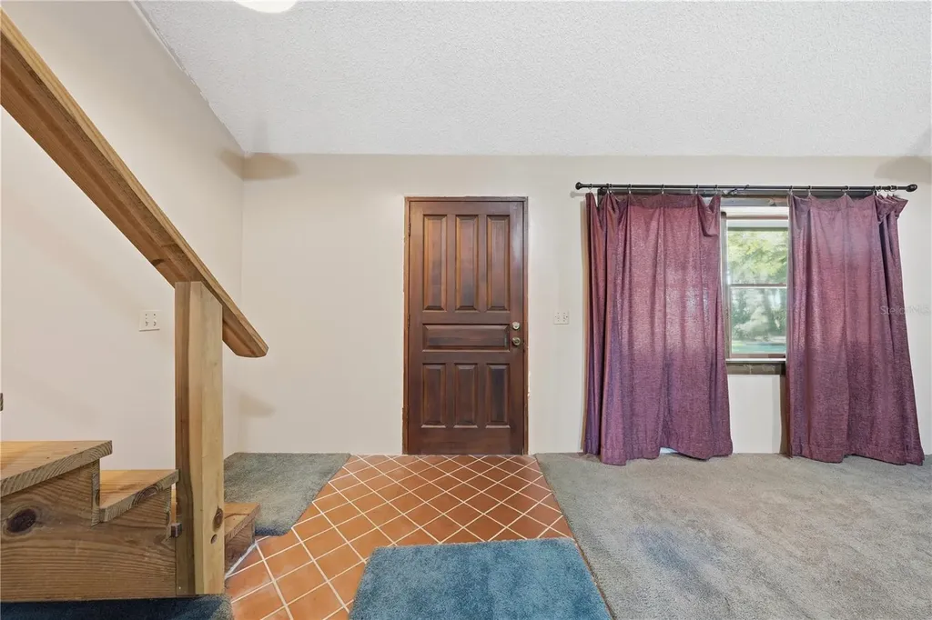 163 E Orange Avenue Pierson FL 32180