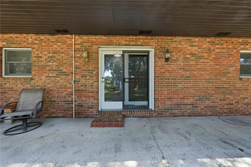 163 E Orange Avenue Pierson FL 32180