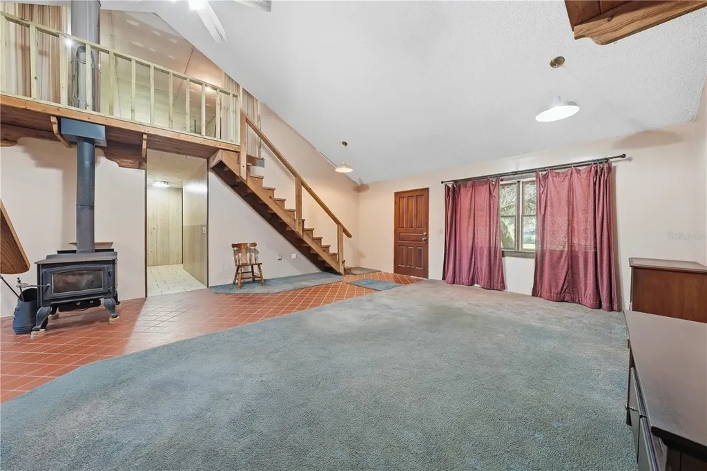 163 E Orange Avenue Pierson FL 32180