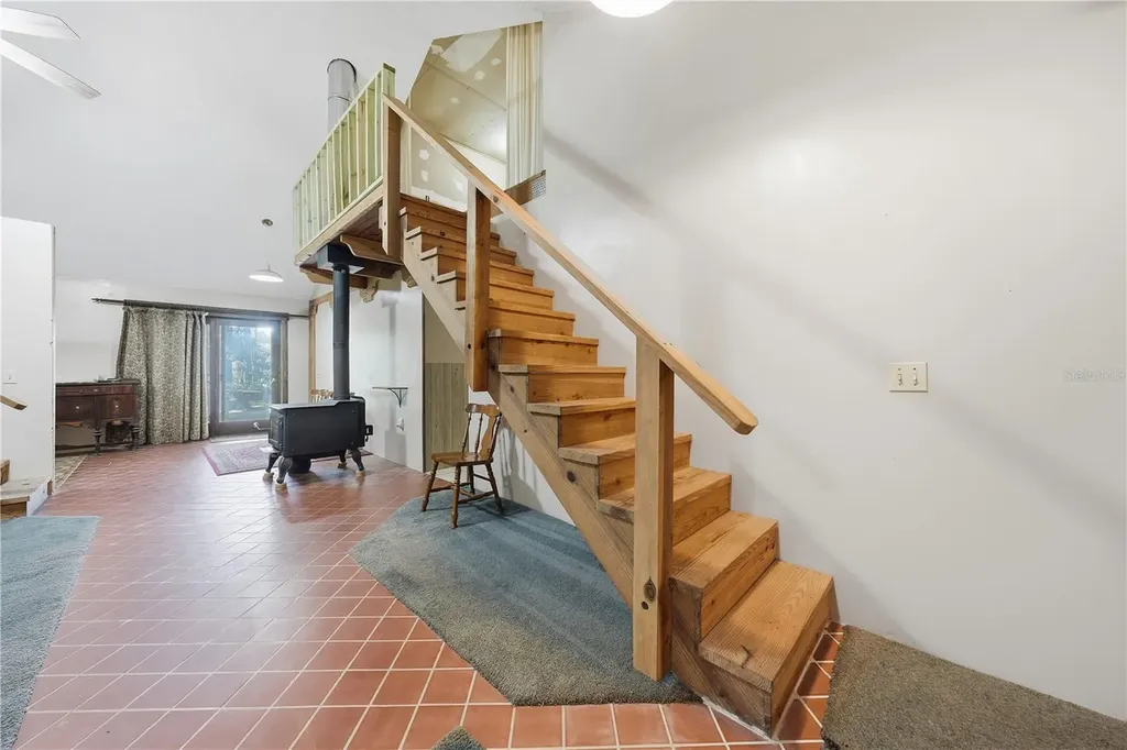 163 E Orange Avenue Pierson FL 32180