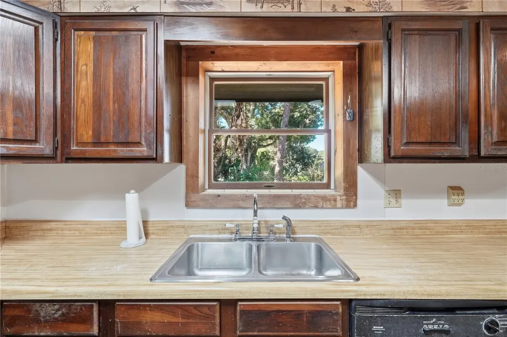 163 E Orange Avenue Pierson FL 32180