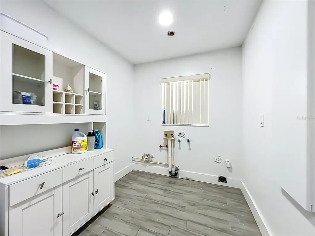2425 Lauderdale Court Orlando FL 32805