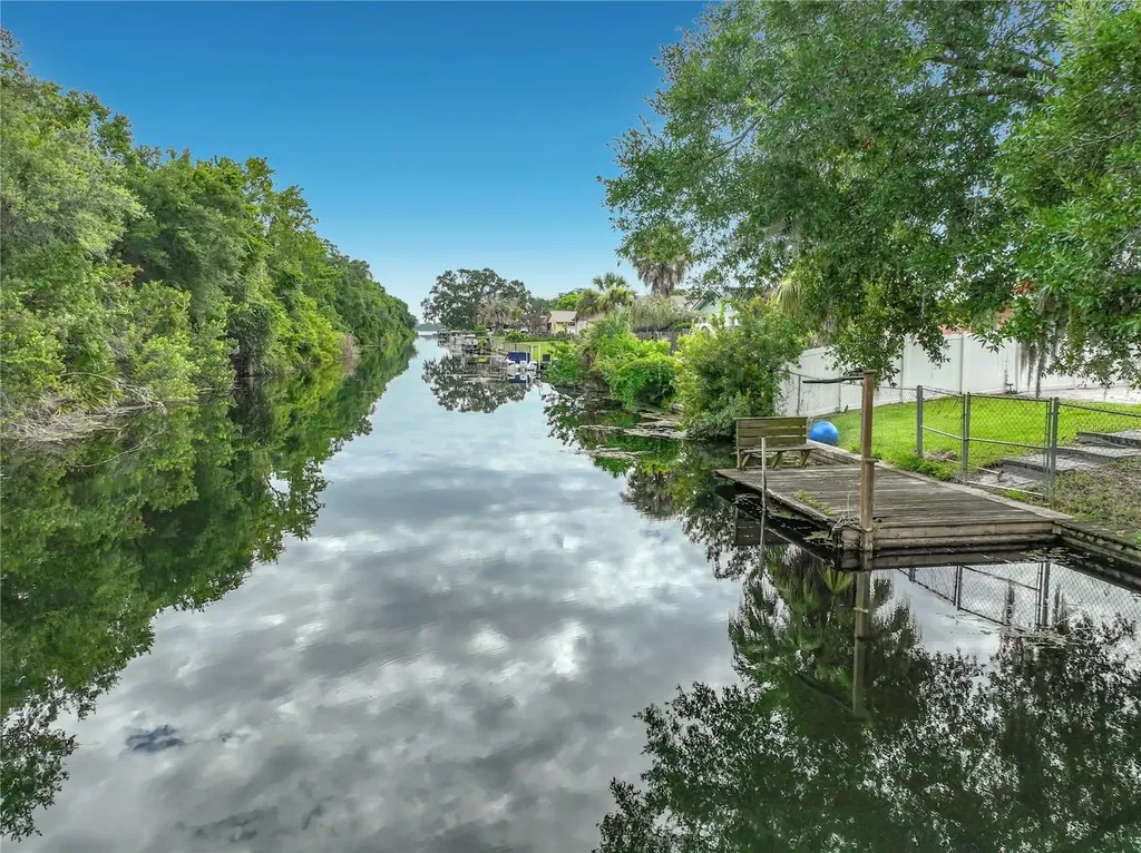 2425 Lauderdale Court Orlando FL 32805