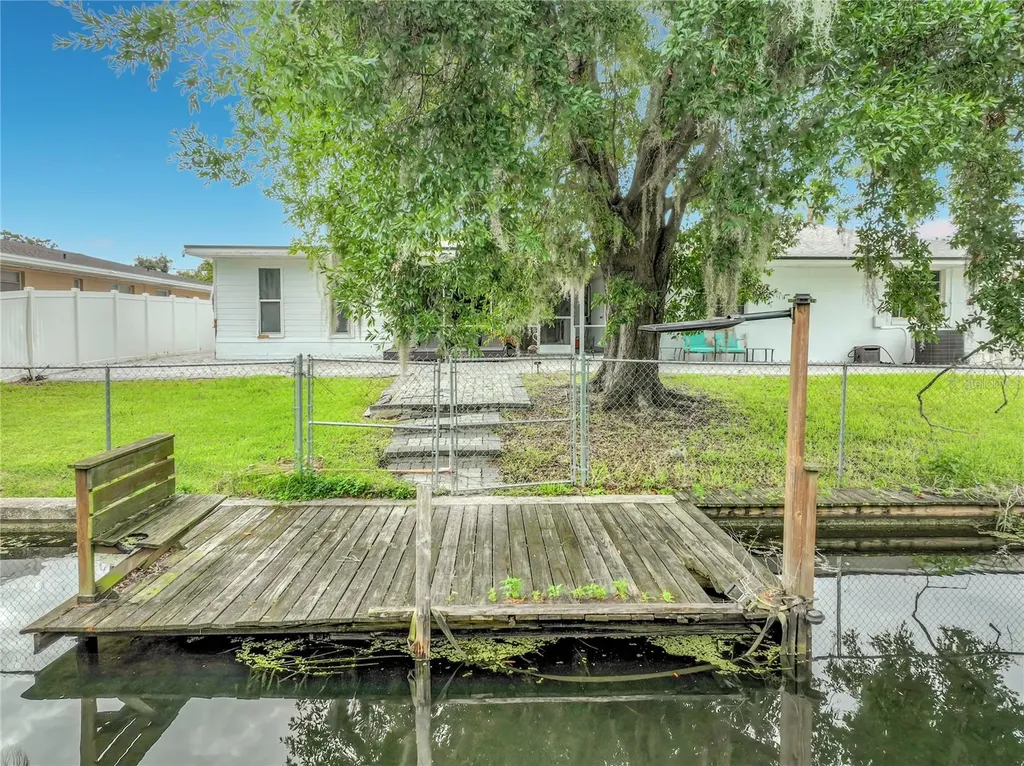 2425 Lauderdale Court Orlando FL 32805