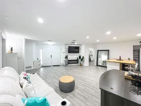 2425 Lauderdale Court Orlando FL 32805