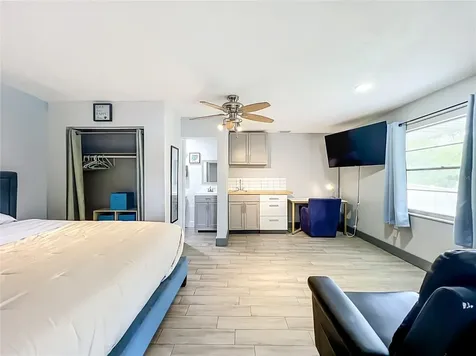2425 Lauderdale Court Orlando FL 32805
