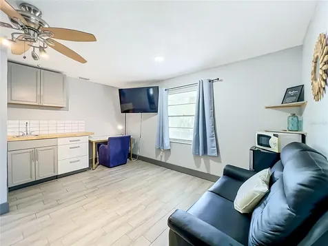 2425 Lauderdale Court Orlando FL 32805