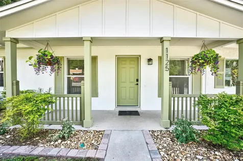 1125 N Tremain Street Mount Dora FL 32757