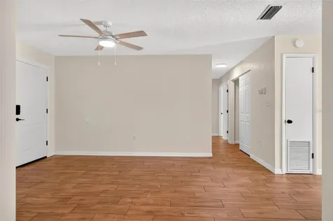 1125 N Tremain Street Mount Dora FL 32757
