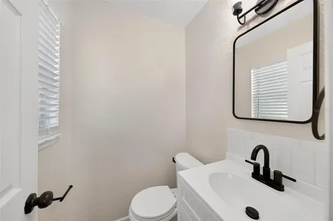 1125 N Tremain Street Mount Dora FL 32757