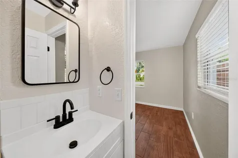 1125 N Tremain Street Mount Dora FL 32757