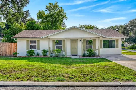 1125 N Tremain Street Mount Dora FL 32757