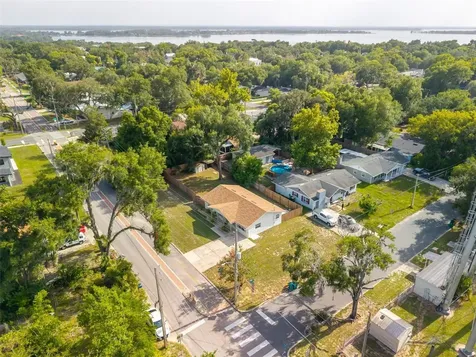 1125 N Tremain Street Mount Dora FL 32757