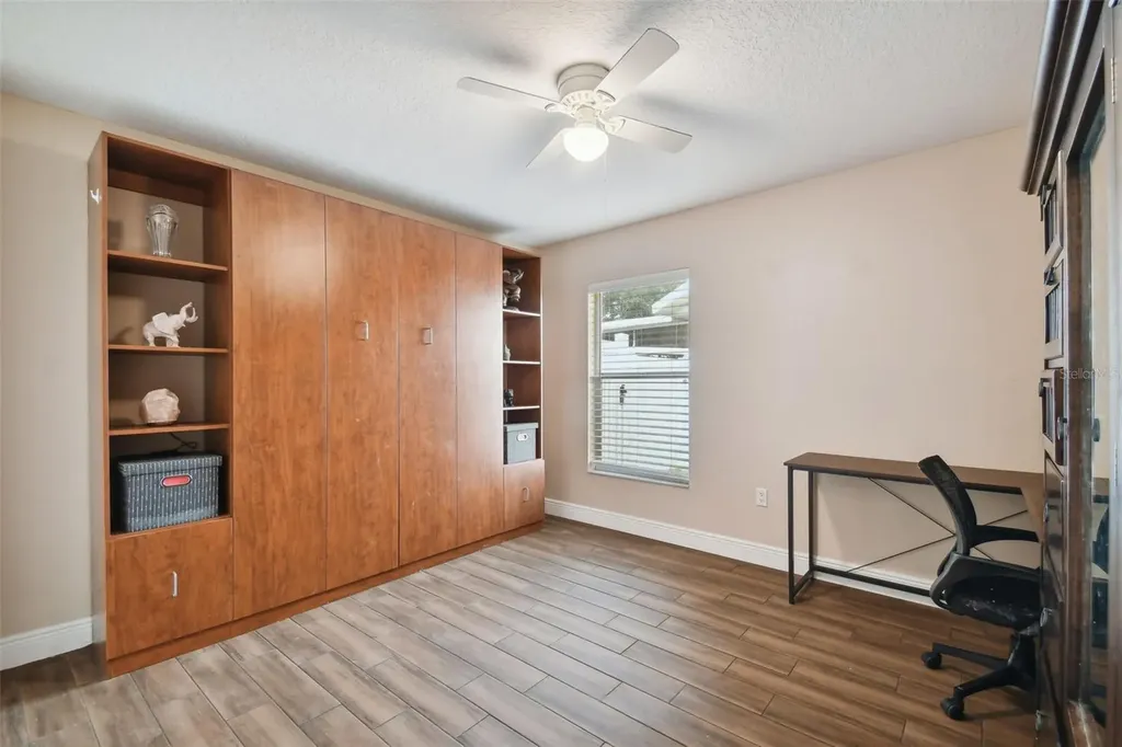16920 Falconridge Road Lithia FL 33547