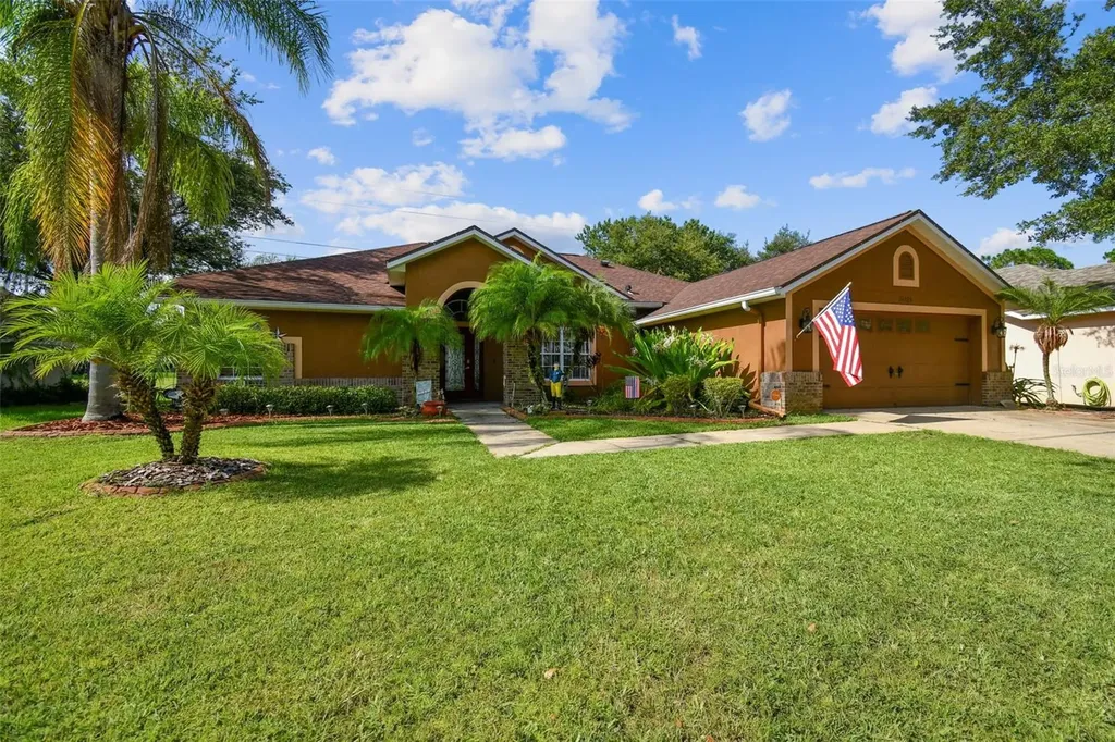 16920 Falconridge Road Lithia FL 33547