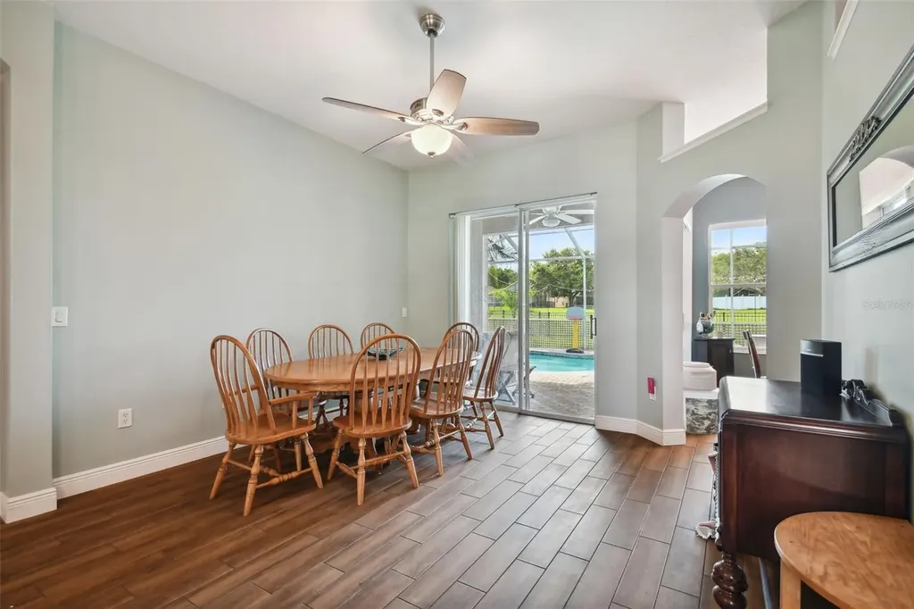 16920 Falconridge Road Lithia FL 33547