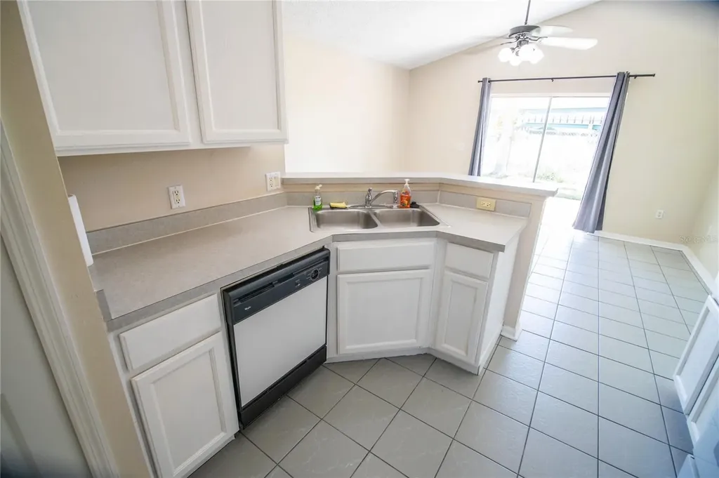 8696 Foley Drive Orlando FL 32825