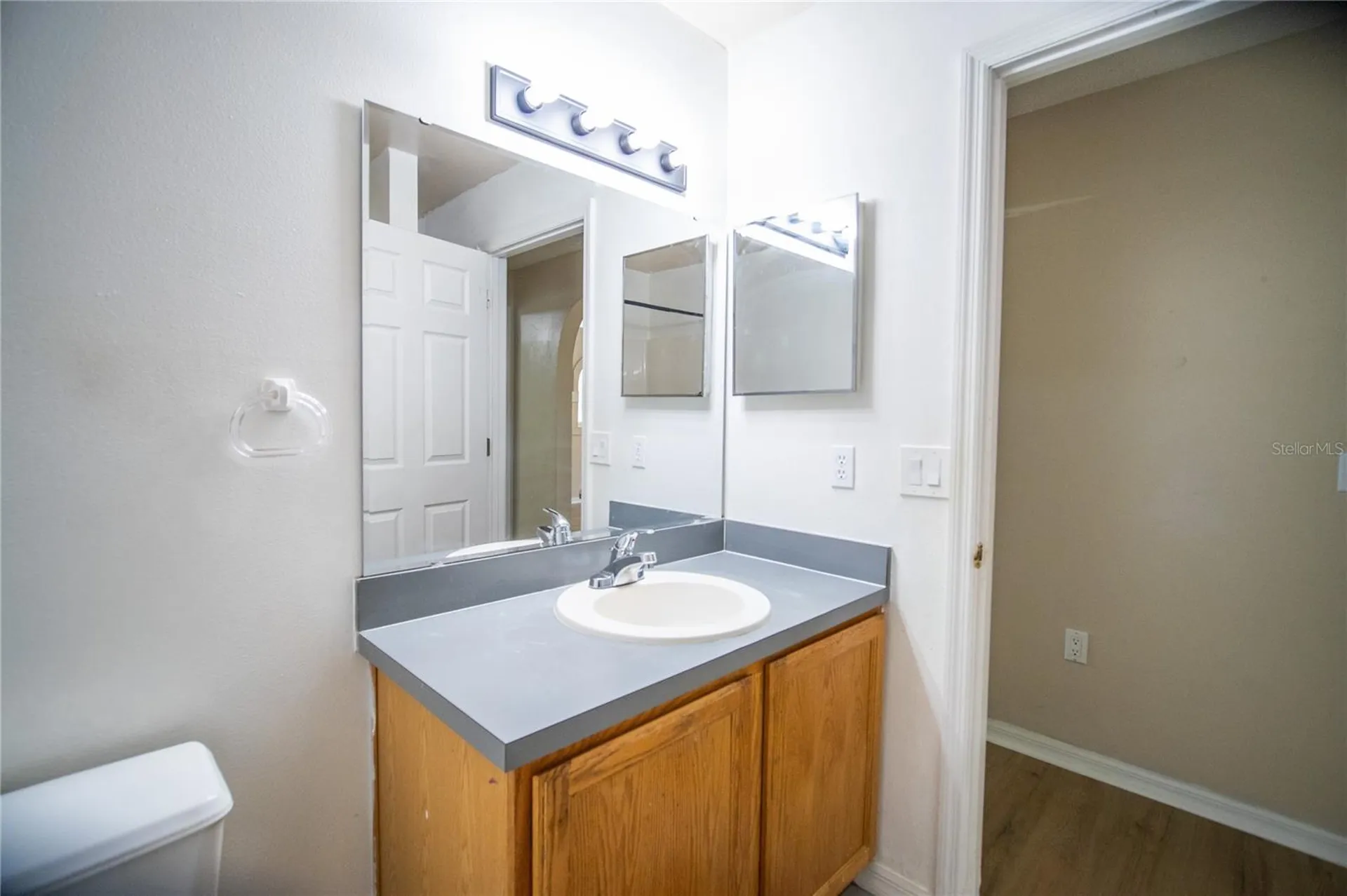 8696 Foley Drive Orlando FL 32825