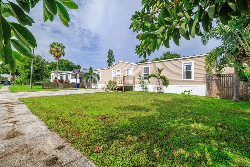 12275 Cross Street Largo FL 33773