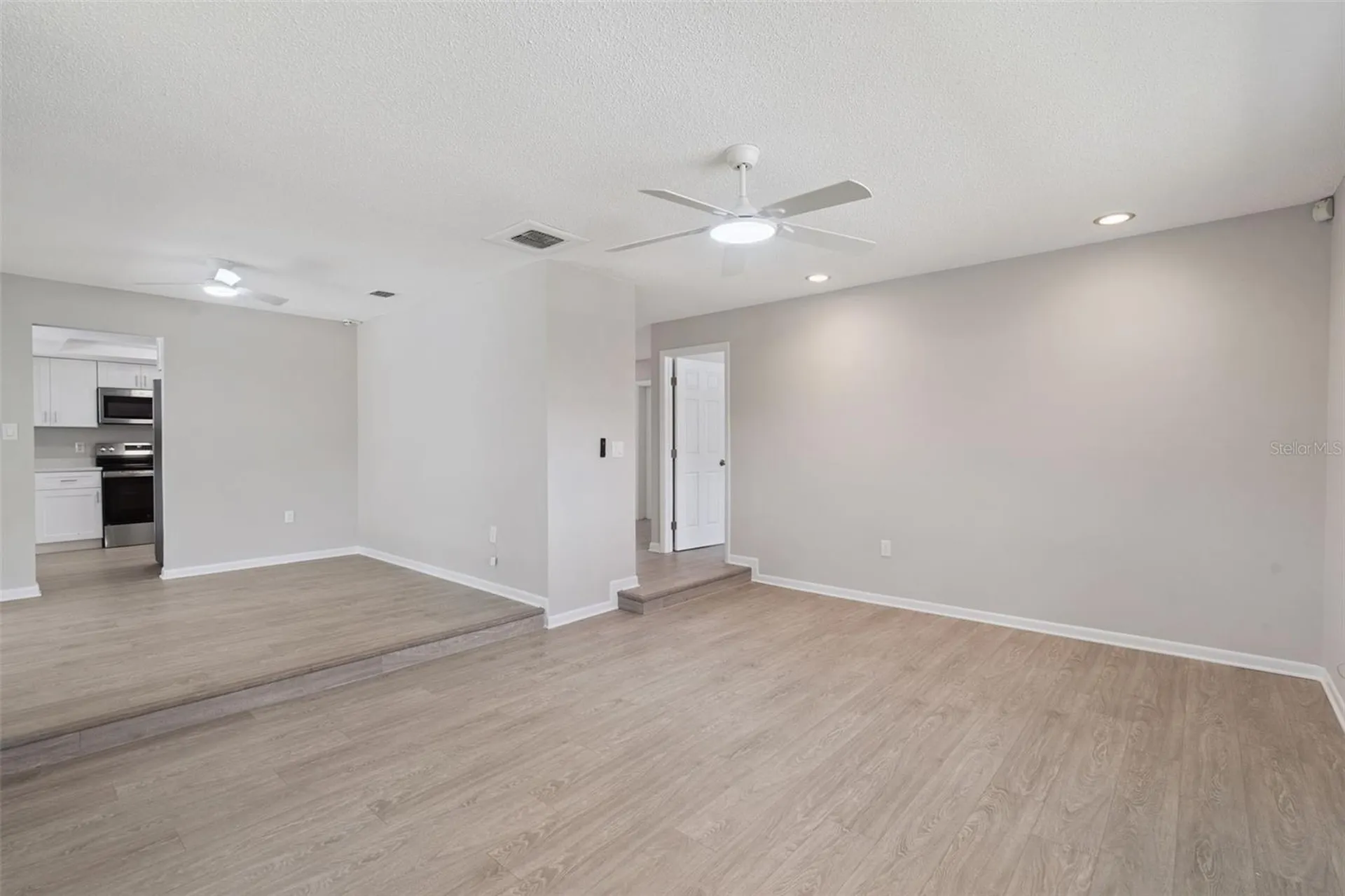 6613 Henrich Drive Orlando FL 32818