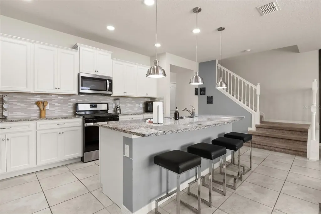 7127 Oakmoss Loop Davenport FL 33837