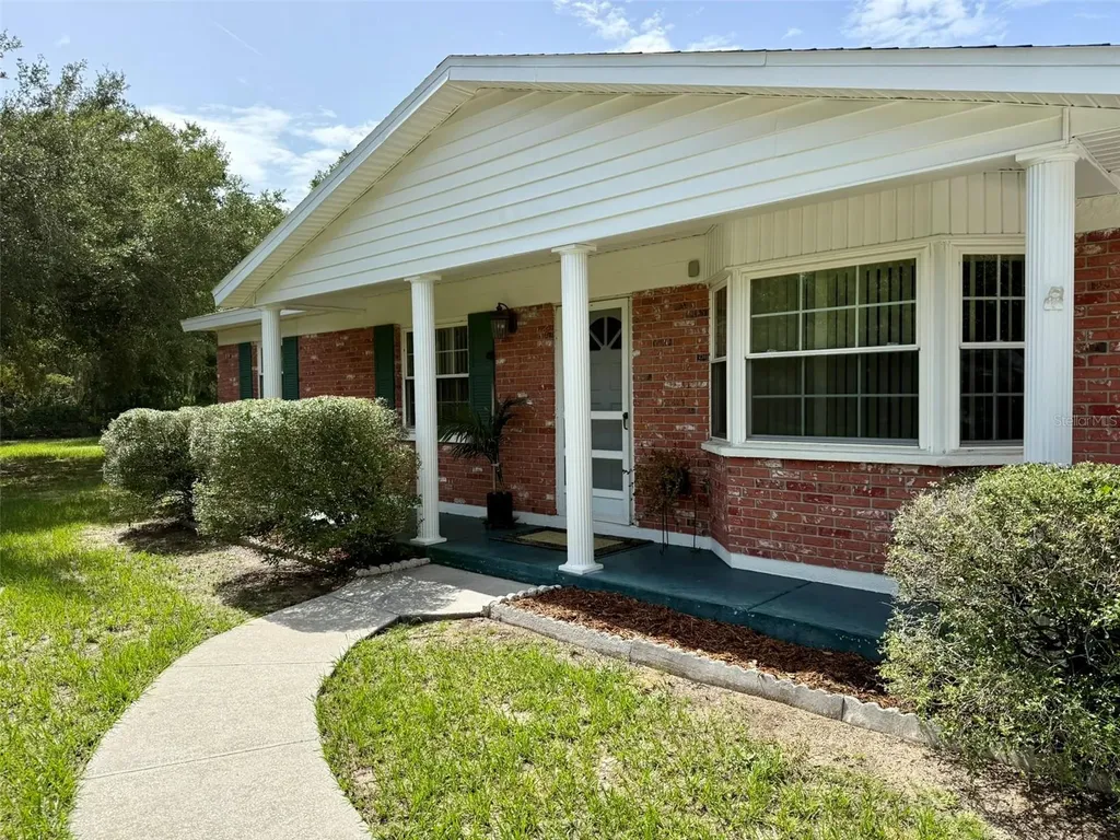 11215 Russell Drive Seffner FL 33584