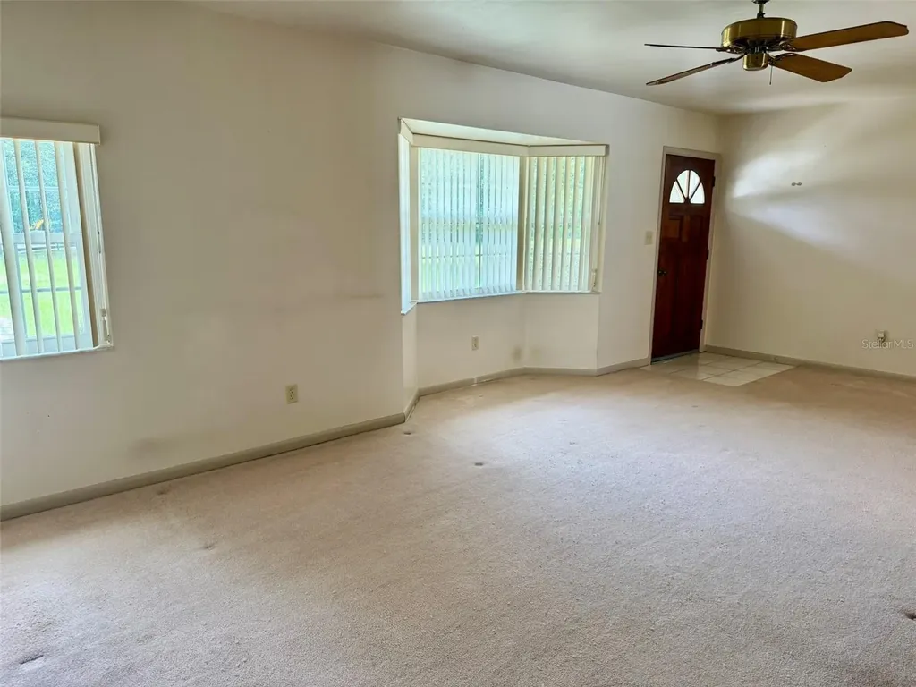 11215 Russell Drive Seffner FL 33584