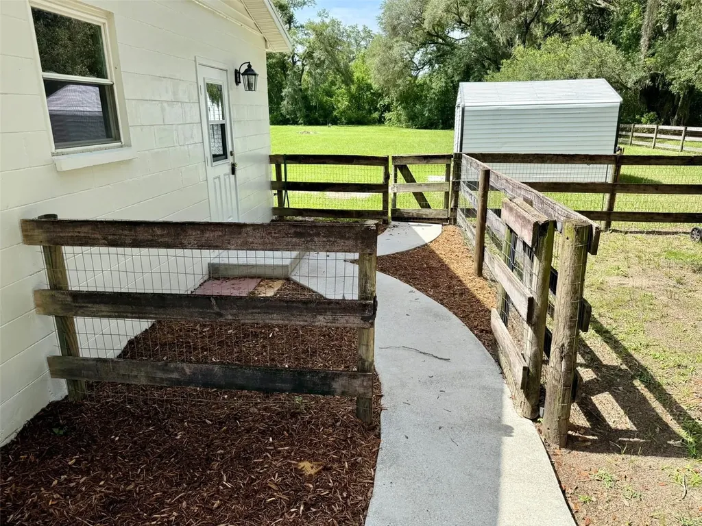 11215 Russell Drive Seffner FL 33584