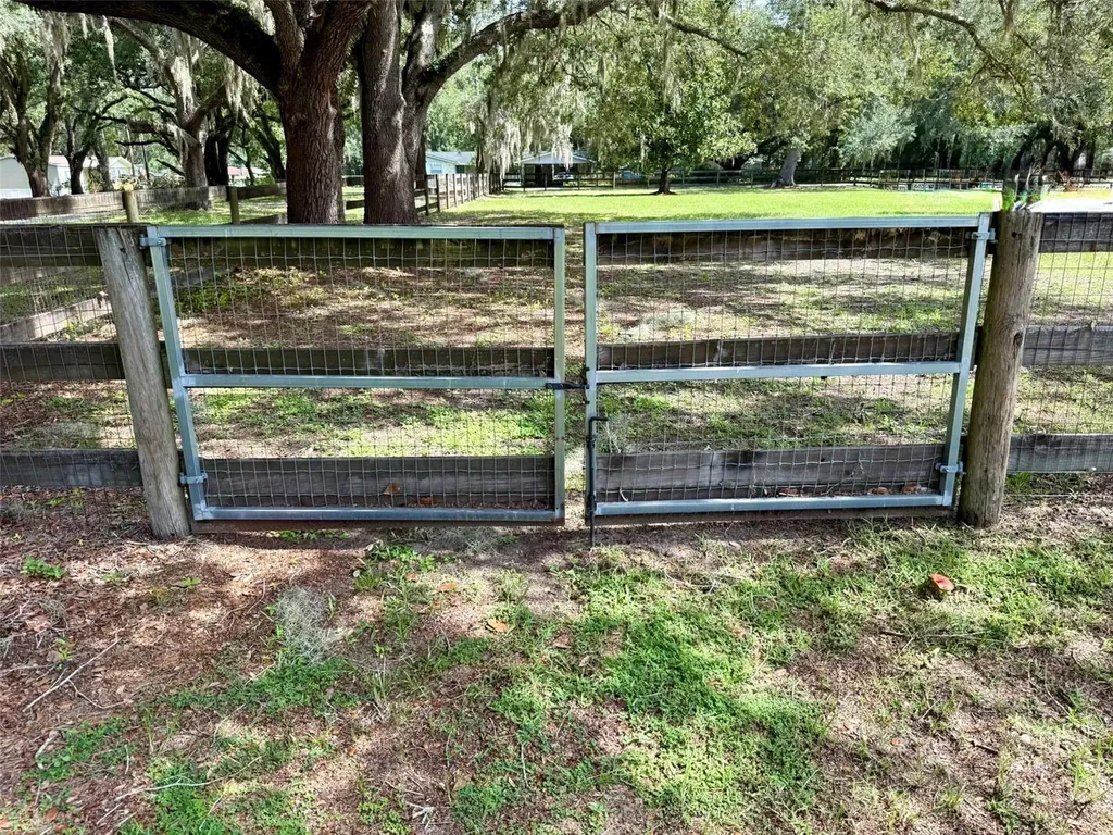 11215 Russell Drive Seffner FL 33584