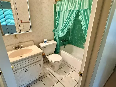 11215 Russell Drive Seffner FL 33584