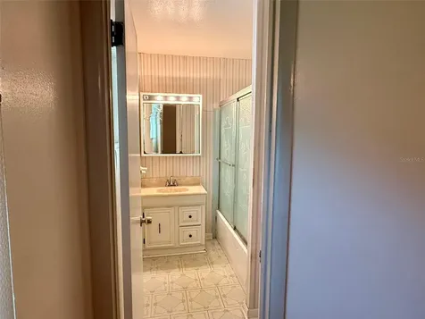 11215 Russell Drive Seffner FL 33584