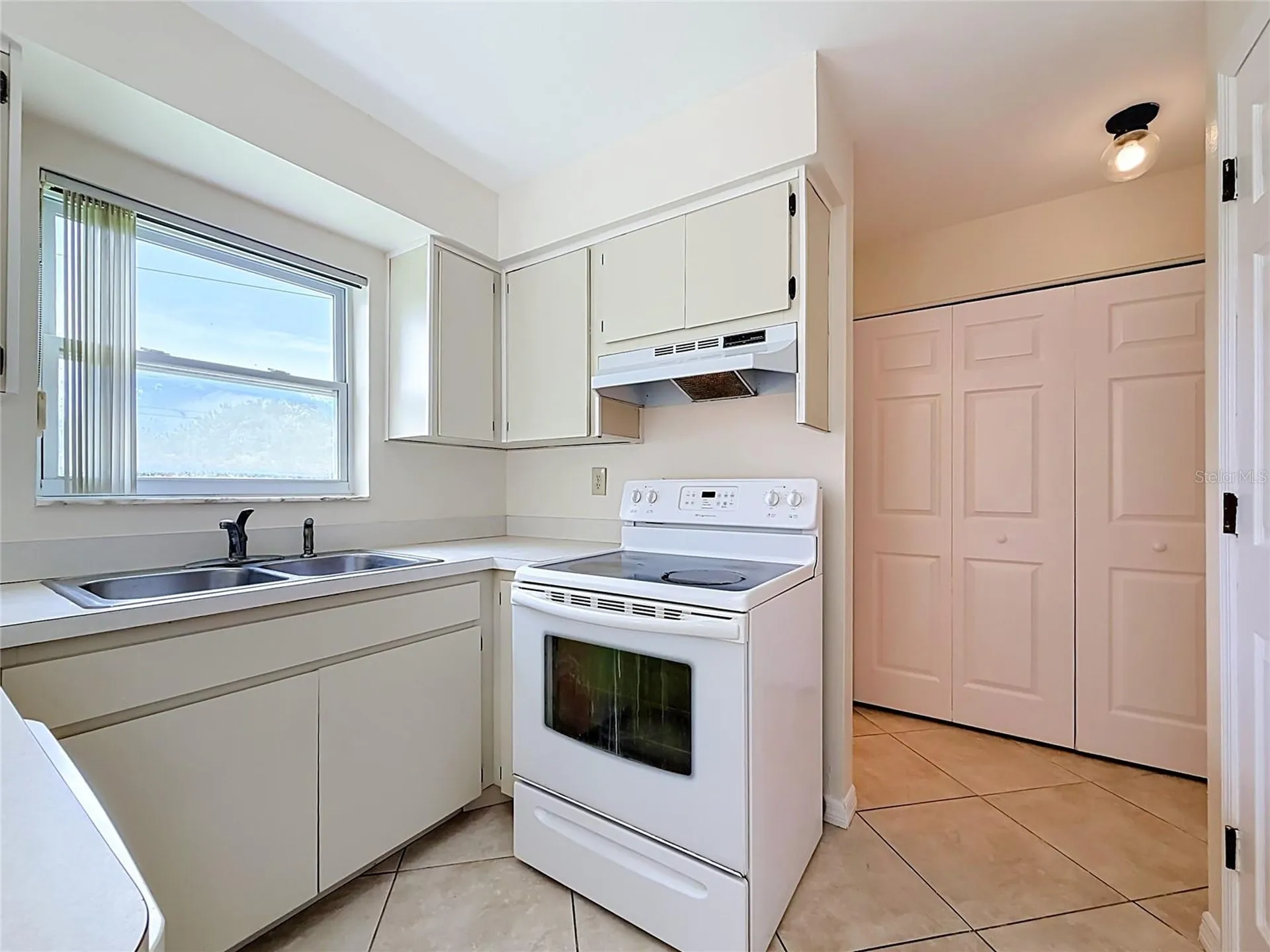 1718 Adams Circle S Largo FL 33771