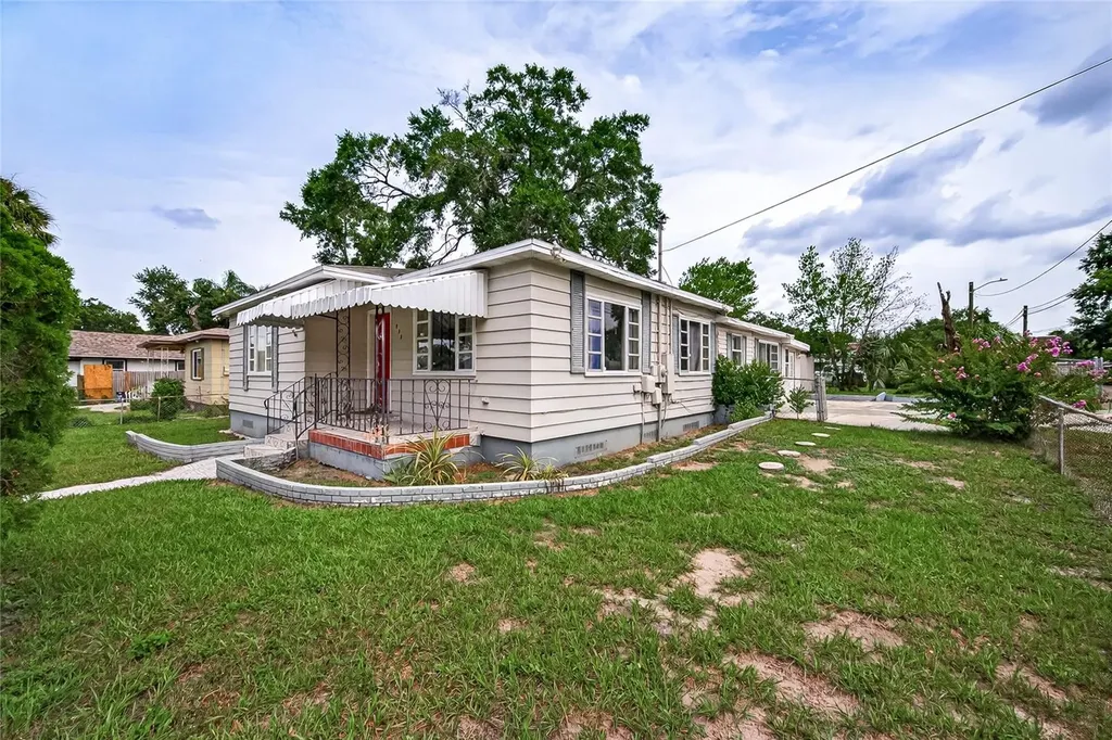 804 E Flora Street Tampa FL 33604